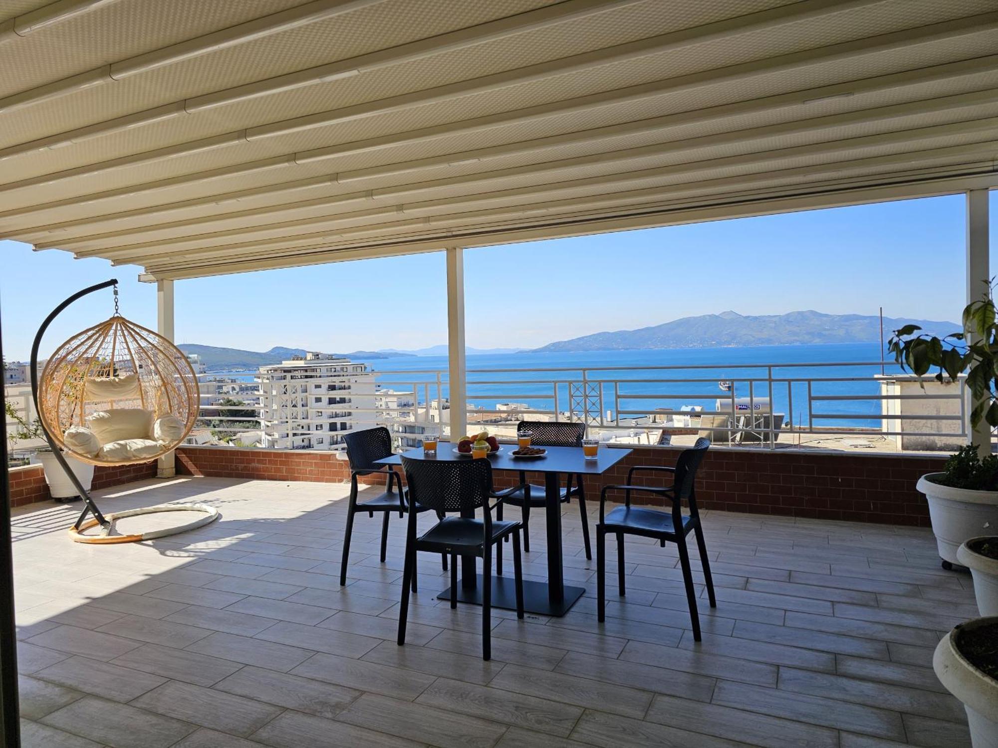 Deep Blue Rooftop - 111 Saranda Kültér fotó